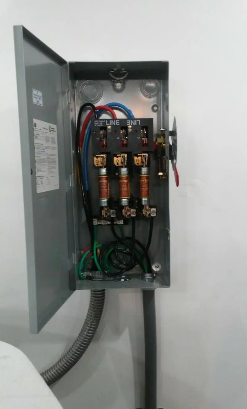 Three-phase disconnect switch installed for Electrical Wiring & Rewiring in Juniper Canyon